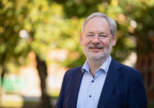 Prof. Dr.-Ing. Rainer Schäfer – Dekan Fakultät Medien