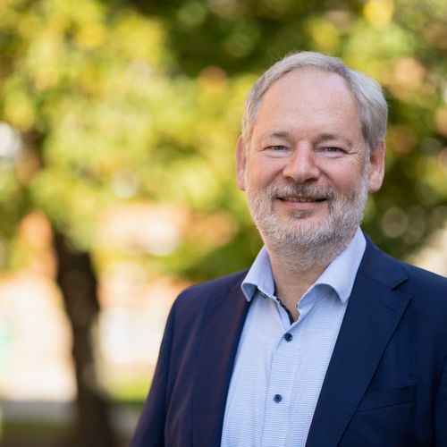 Prof. Dr.-Ing. Rainer Schäfer – Dekan Fakultät Medien